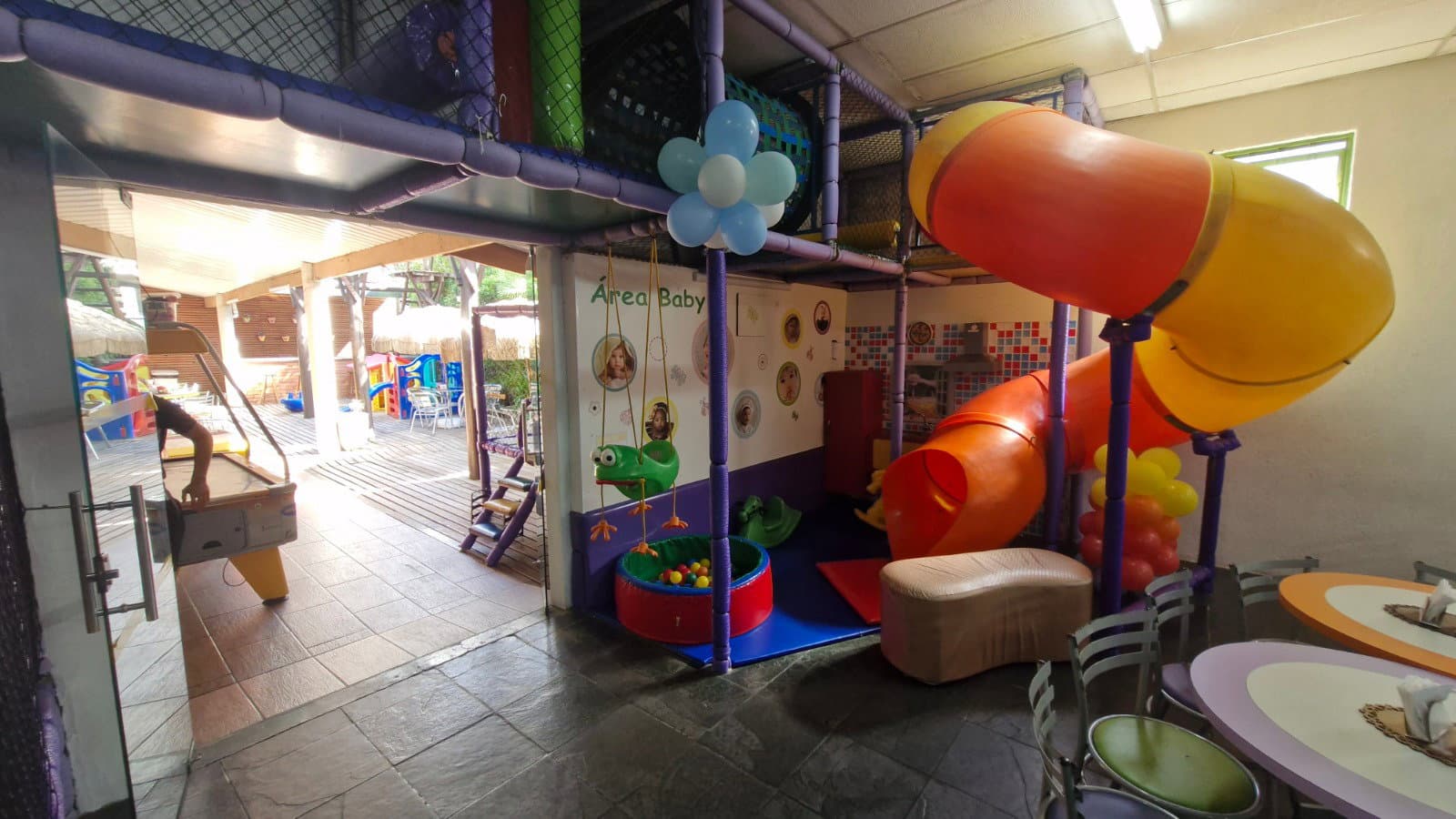 Buffet Colored Balloon — ambiente e estrutura (3)