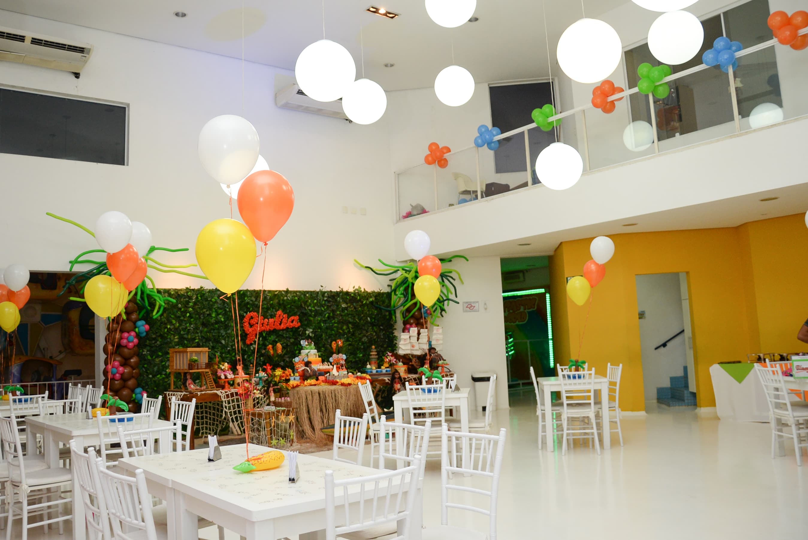 Fantastic World — ambiente e estrutura (4)