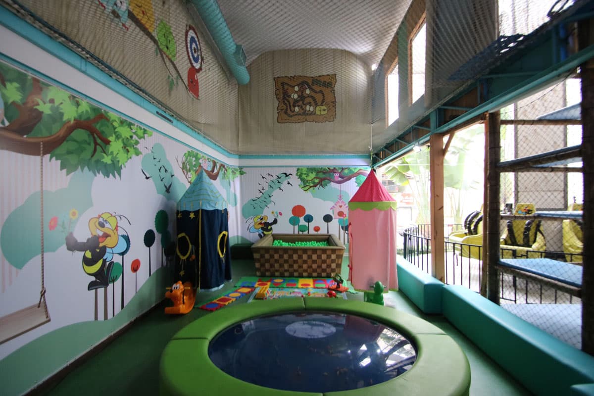 Kidbeeruta — ambiente e estrutura (4)