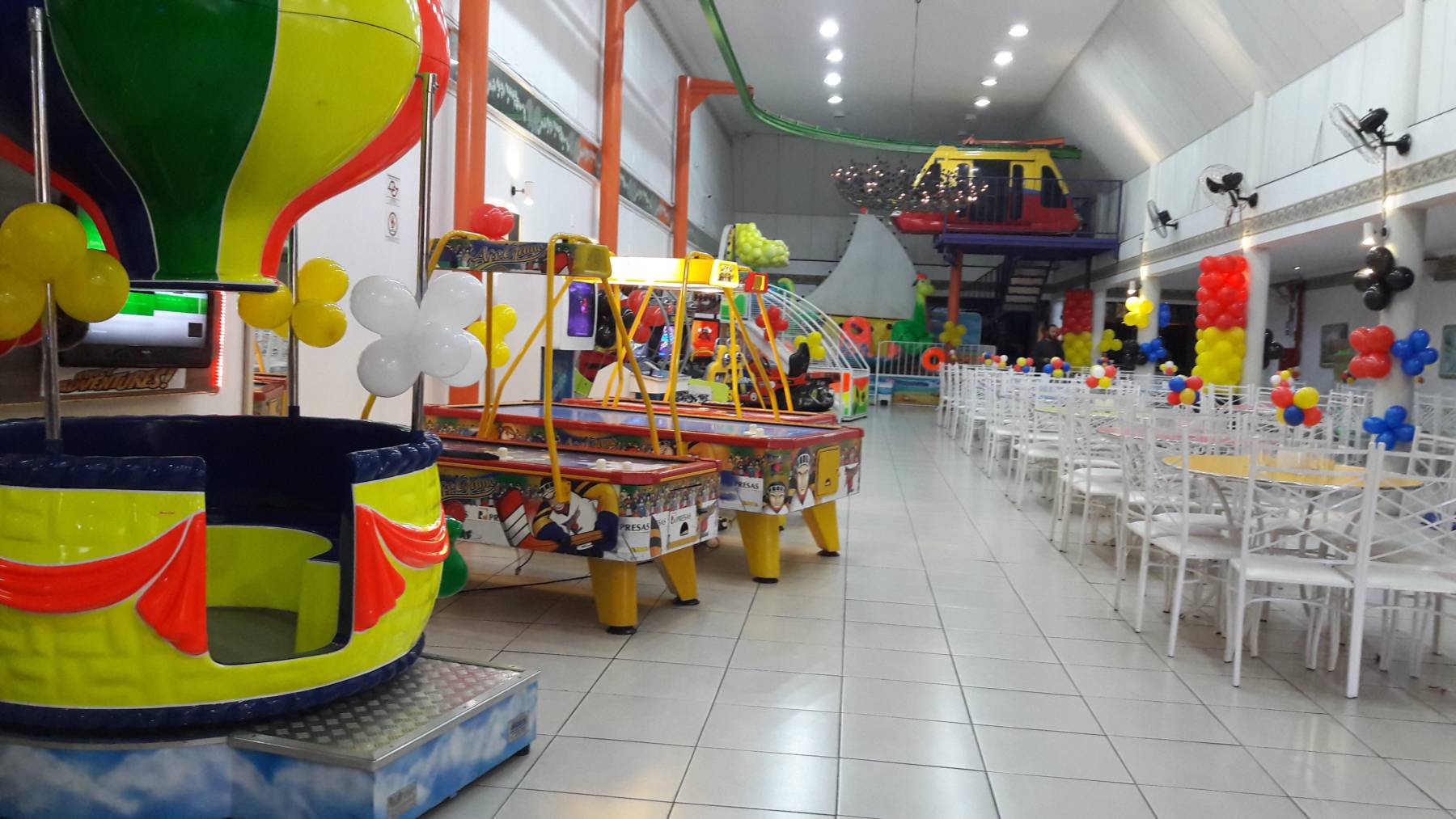 Aline's Buffet — ambiente e estrutura (1)