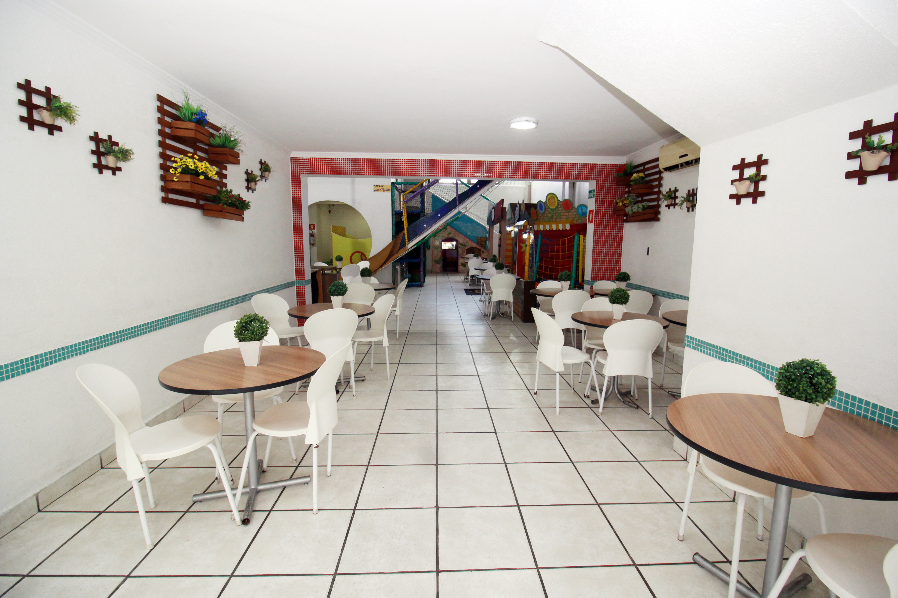 Buffet Momento Mágico — ambiente e estrutura (1)