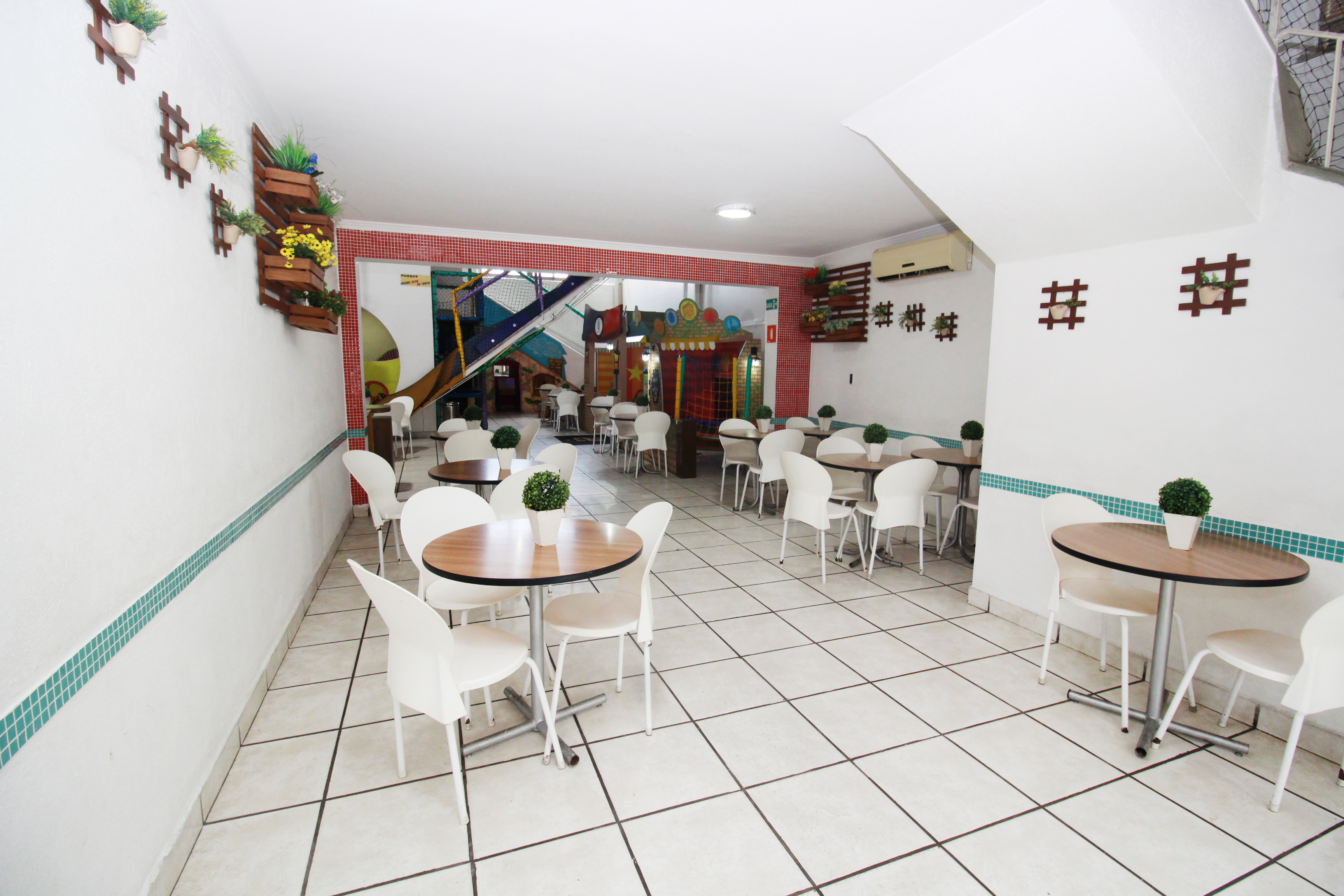 Buffet Momento Mágico — ambiente e estrutura (3)