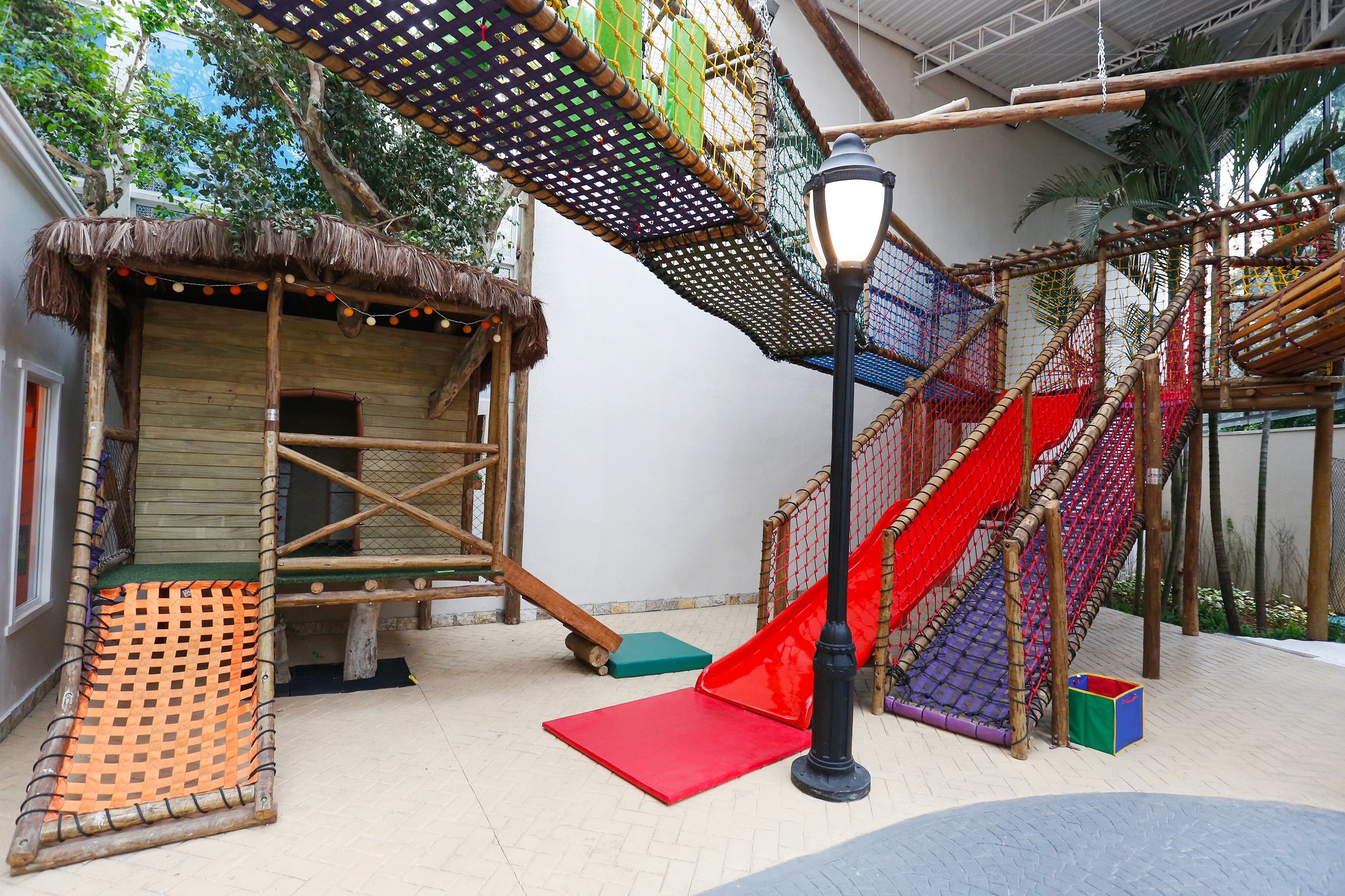 Praça Pitangueira — ambiente e estrutura (4)